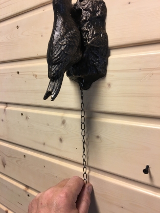 Beautiful distinct door knocker, woodpecker in bronze color, metal.